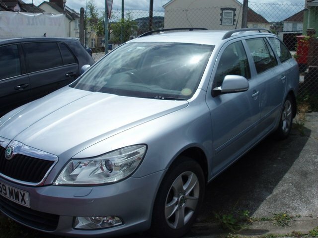 Skoda Octavia 1.8 Tsi Elegance Estate Blue
