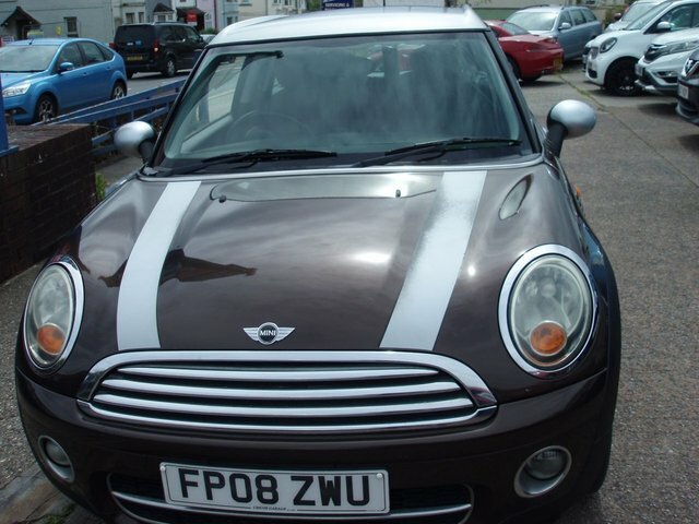 Mini Clubman 1.6 Cooper D Estate Brown #2
