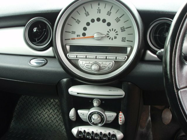 Mini Clubman Cooper S Green #14