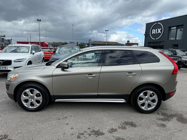 Volvo XC60 D5 Se Lux Suv AJ11DOU Gold #3