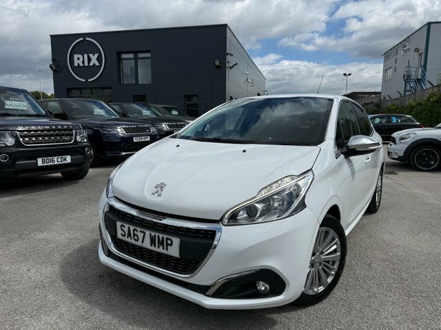 Peugeot 208 Puretech Allure Hatchback White