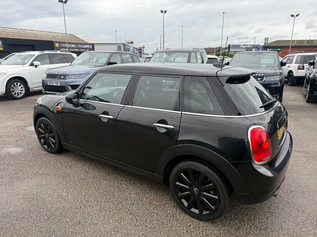 Mini Hatch Cooper Hatchback YE16PSU Black #4