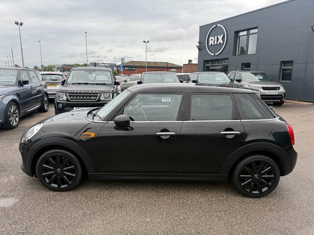 Mini Hatch Cooper Hatchback YE16PSU Black #3