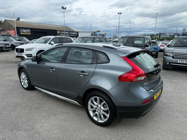 Volvo V40 Cross Country T3 Pro Hatchback YG17NHZ Grey #4