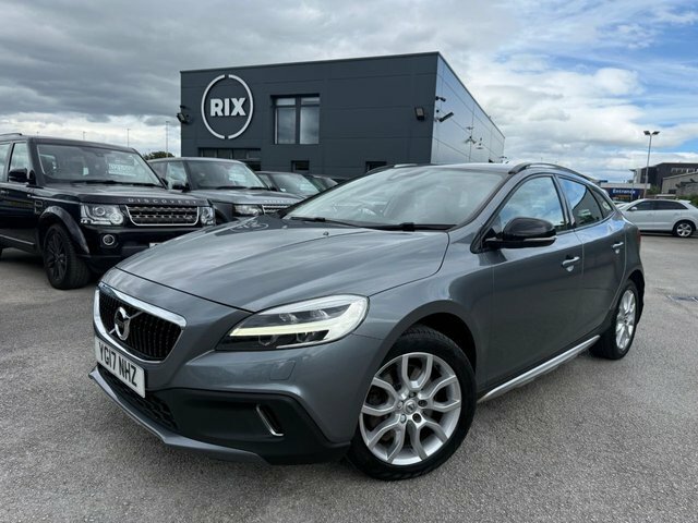 Volvo V40 Cross Country T3 Pro Hatchback YG17NHZ Grey #2