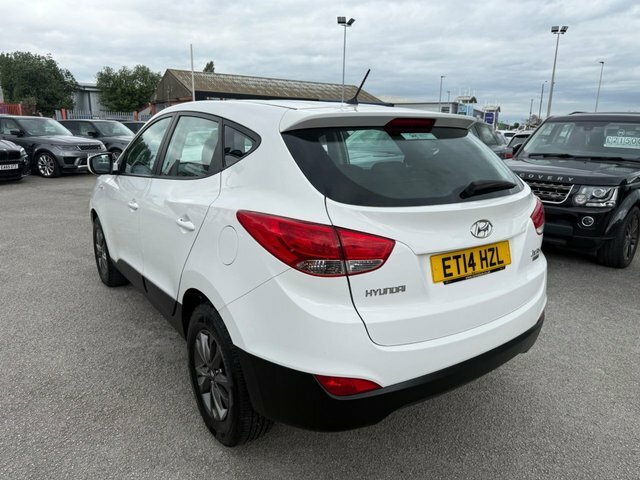 Hyundai Ix35 Crdi S Suv ET14HZL White #5