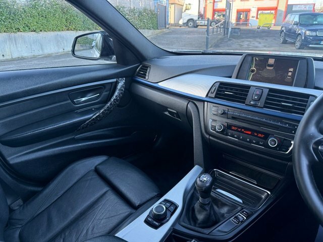 BMW 3 Series M Sport Black #24