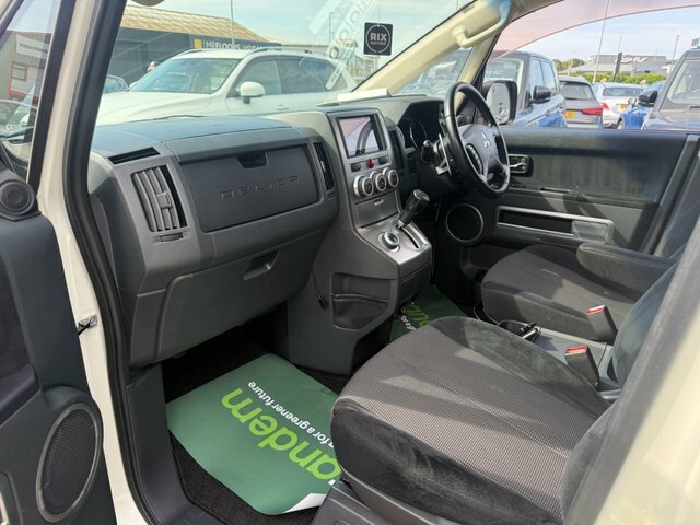 Mitsubishi Delica 2008 Delica D5 2.4 Black #27