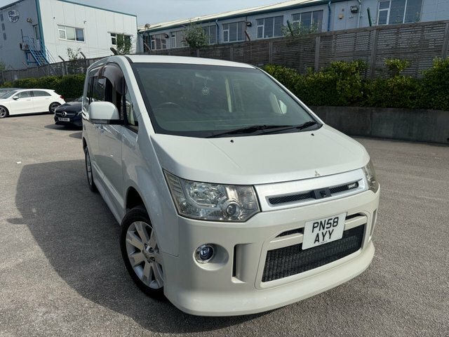 Mitsubishi Delica 2008 Delica D5 2.4 Black #12