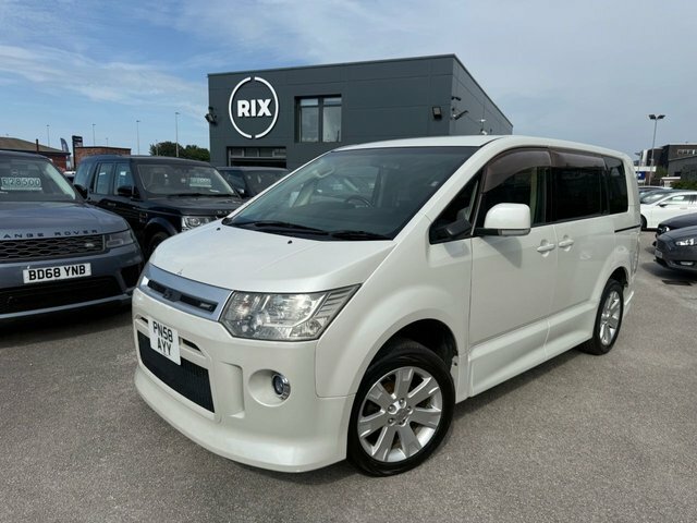 Mitsubishi Delica Delica 2.4L White #2