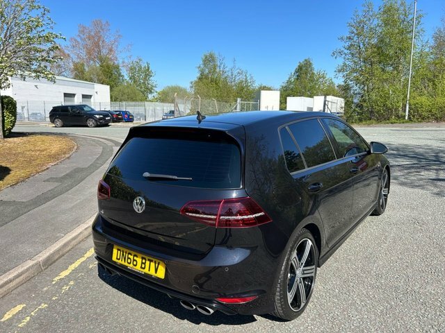 Volkswagen Golf Tsi Bluemotion Tech R DN66BTV Black #4