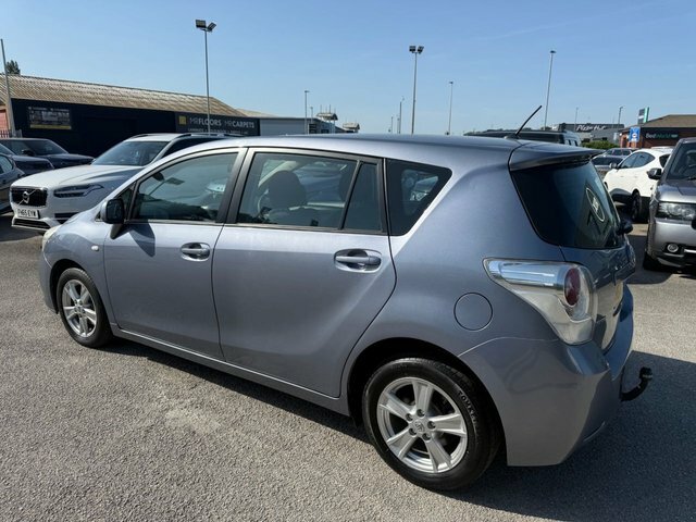 Toyota Verso D-4d Tr Mpv Blue #4