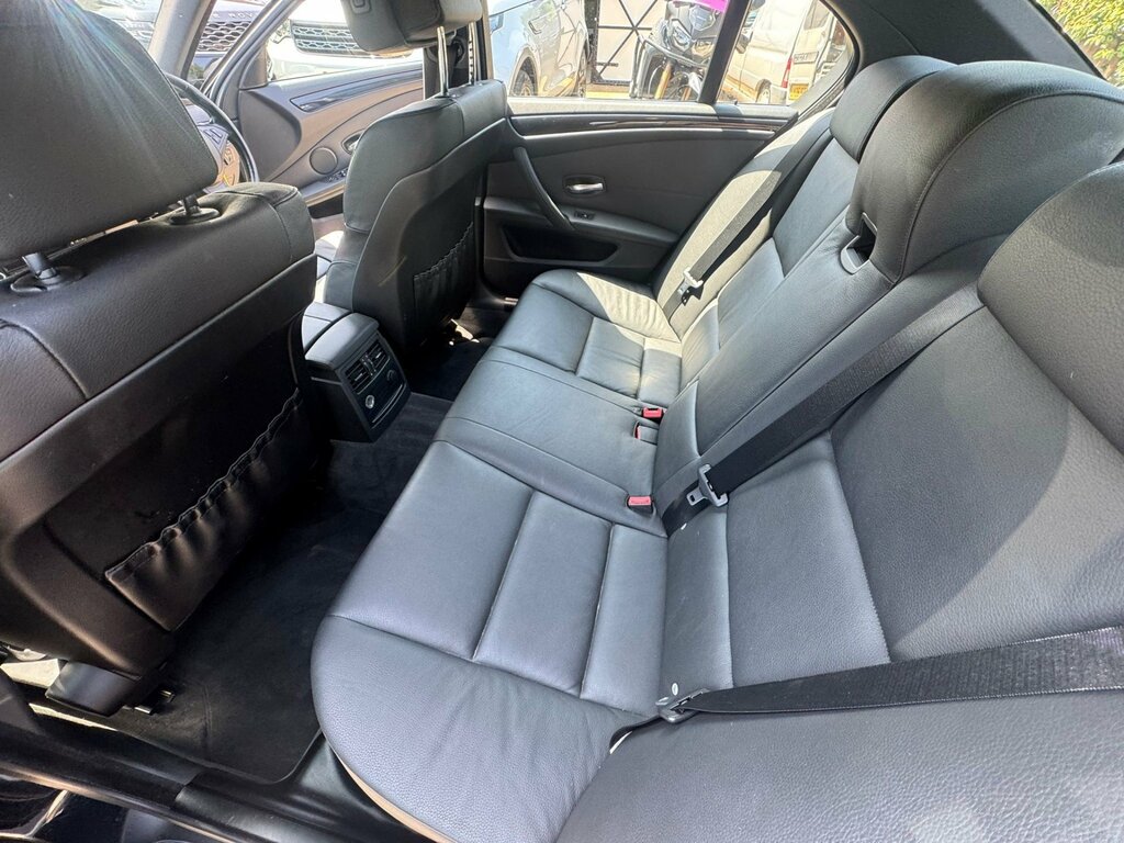 BMW 5 Series 520D Se Black #12