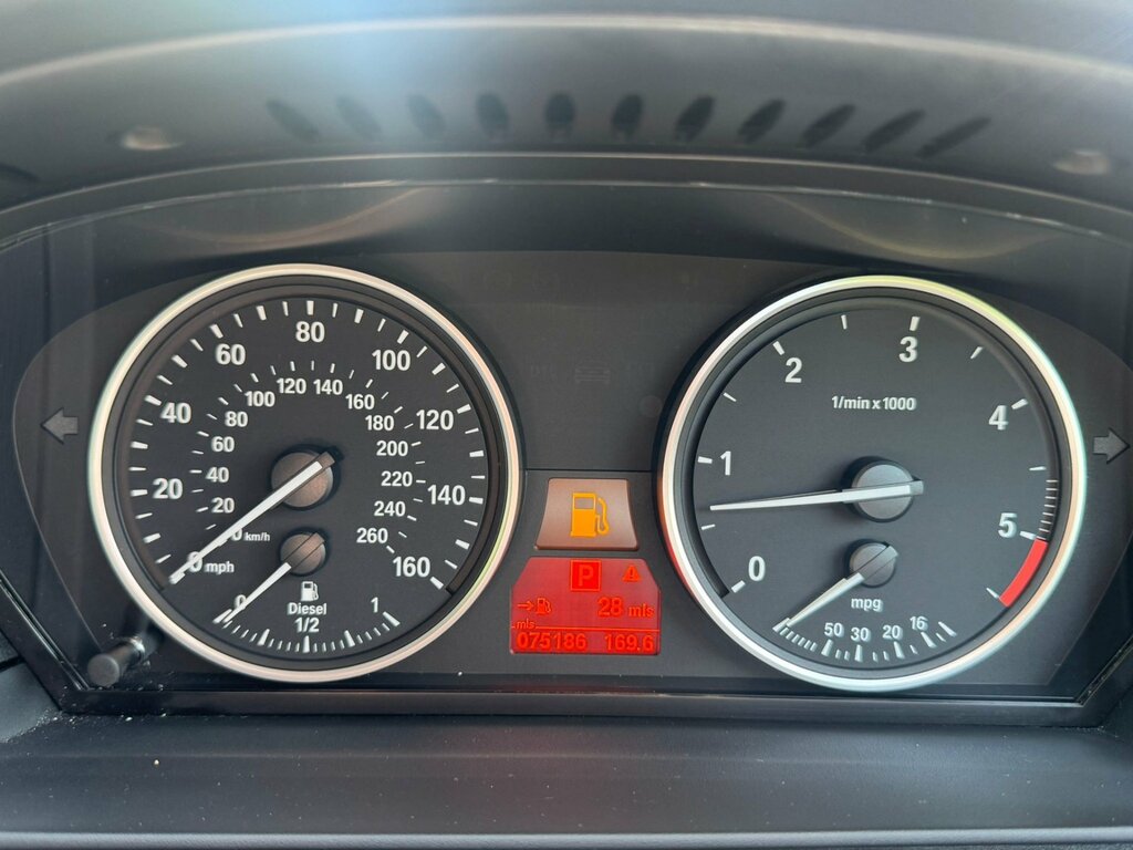 BMW 5 Series 520D Se Black #14