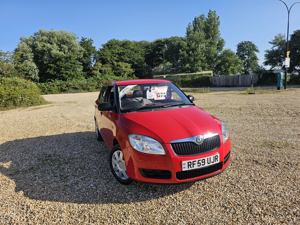 Skoda Fabia Hatchback White #3