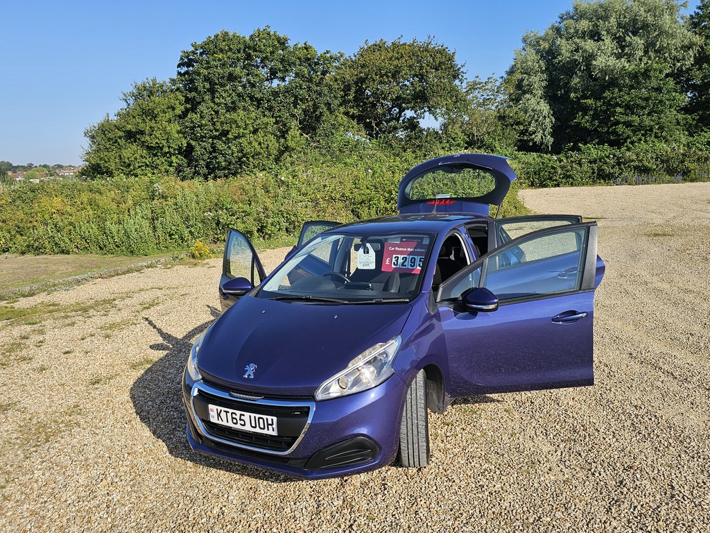 Peugeot 208 1.2 Puretech 82 Active  #1