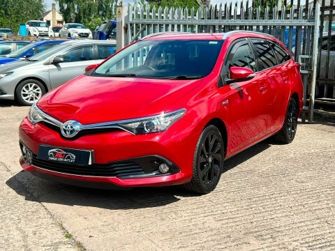 Toyota Auris Vvt-i Design Touring Red