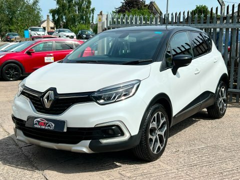 Renault Captur Signature X Nav HN18EBC Black #2