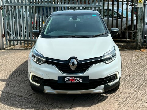 Renault Captur Signature X Nav HN18EBC Black #6