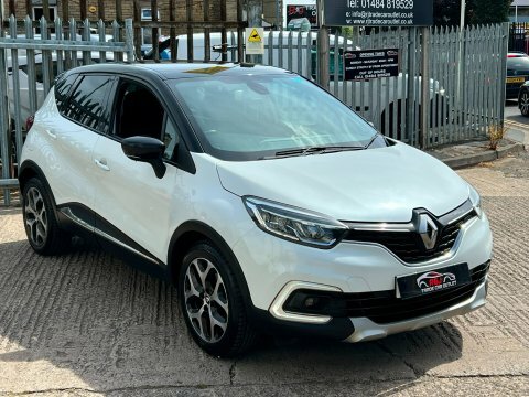 Renault Captur Signature X Nav HN18EBC Black #4
