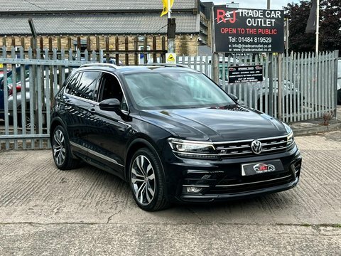 Volkswagen Tiguan R-line Tdi Bmt AV18GXO Black #4