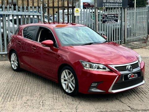 Lexus CT Luxury Red #3