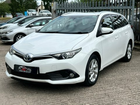 Toyota Auris Vvt-i Icon Tech White