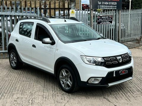 Dacia Sandero Stepway Laureate Dci White #3