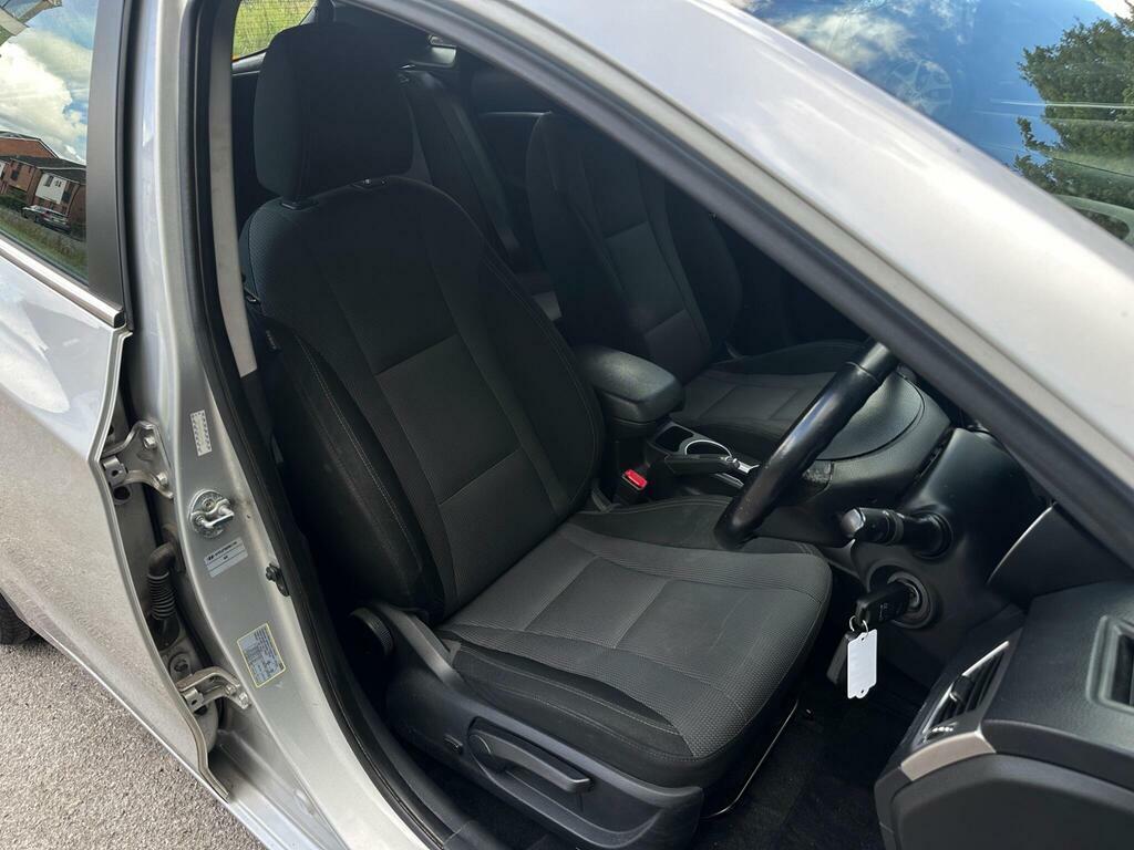 Hyundai I30 1.6 Crdi Blue Silver #14