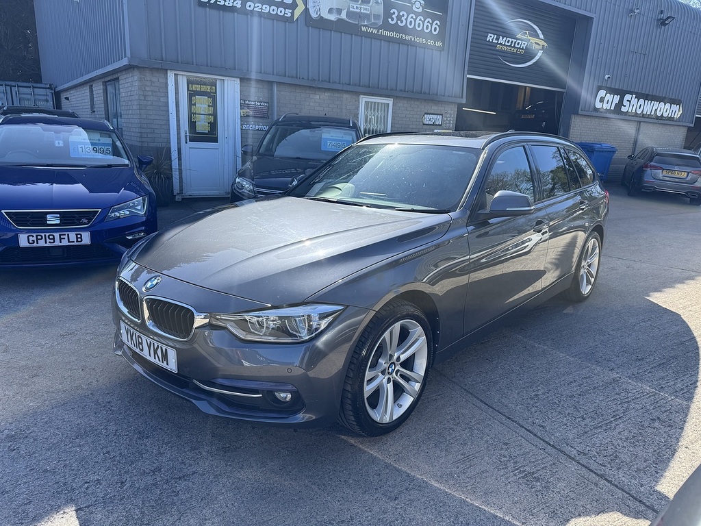 BMW 3 Series 318D Sport Grey