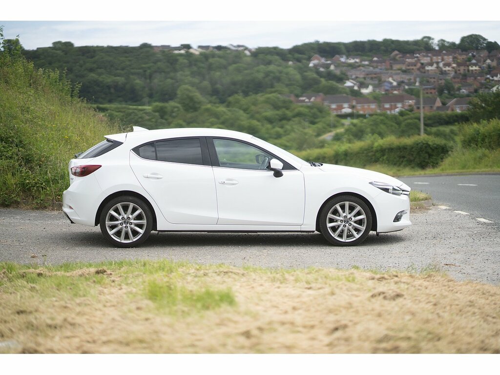 Mazda 3 Skyactiv-g Sport Nav White #3