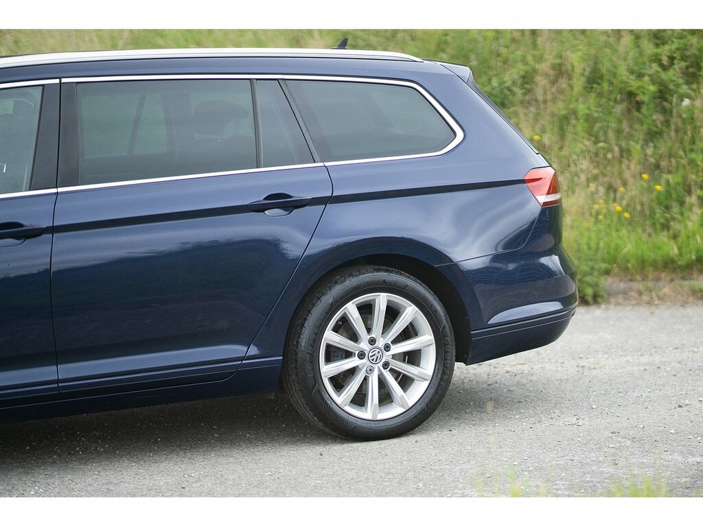 Volkswagen Passat Tdi Se Business Blue #5