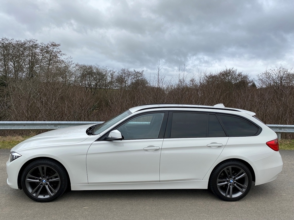 BMW 3 Series 318D Sport White #4