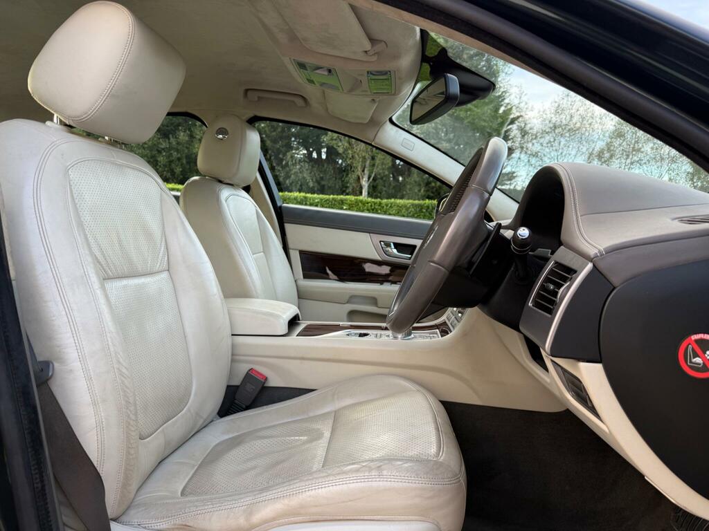 Jaguar XF 3.0D S V6 Portfolio Euro 5 Black #13