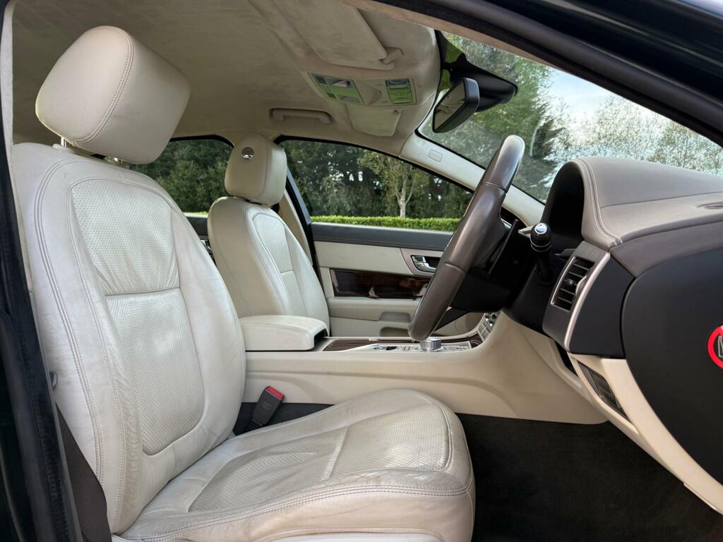 Jaguar XF 3.0D S V6 Portfolio Euro 5 Black #12
