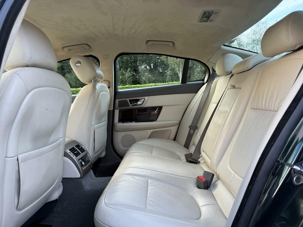Jaguar XF 3.0D S V6 Portfolio Euro 5 Black #22