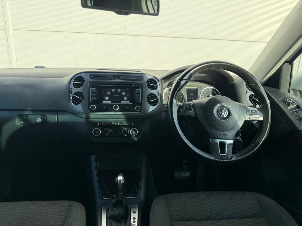 Volkswagen Tiguan 2.0 Tdi Bluemotion Tech Se White #31