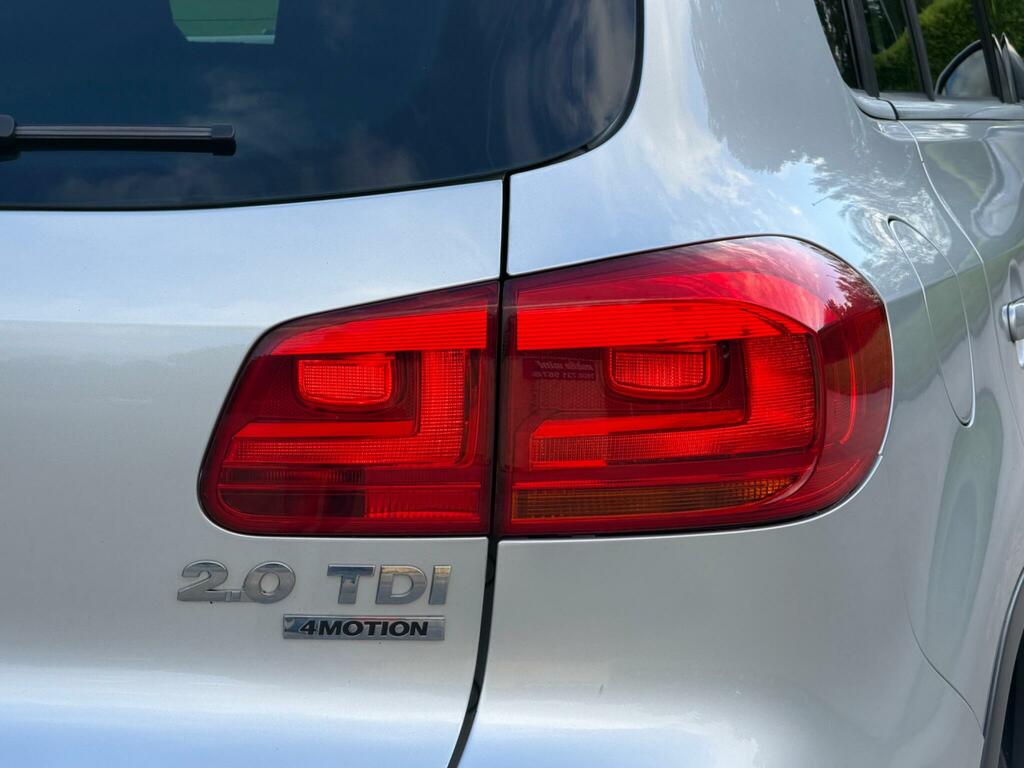 Volkswagen Tiguan 2.0 Tdi Bluemotion Tech Se White #12