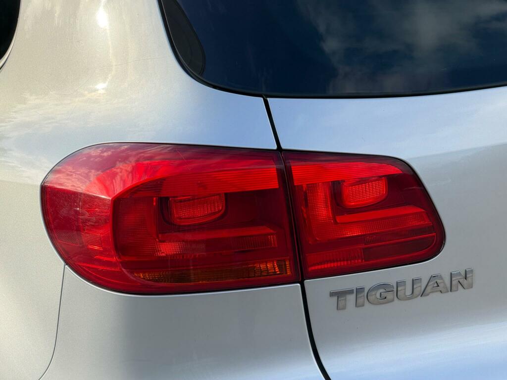 Volkswagen Tiguan 2.0 Tdi Bluemotion Tech Se White #11