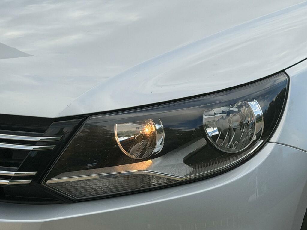 Volkswagen Tiguan 2.0 Tdi Bluemotion Tech Se White #10