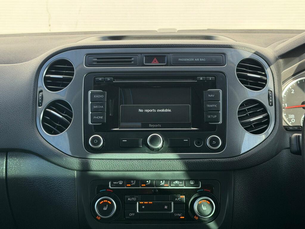 Volkswagen Tiguan 2.0 Tdi Bluemotion Tech Se White #36