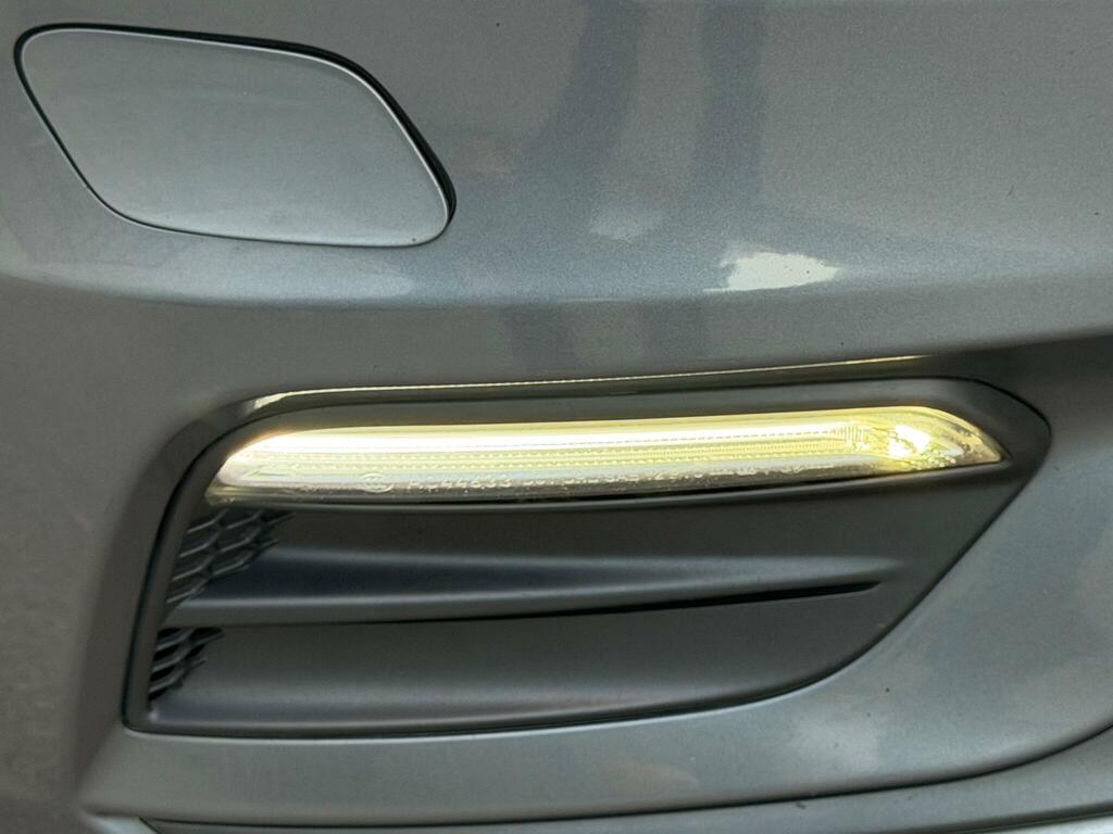 Volvo V60 2.0 T5 R-design Lux Nav Black #14