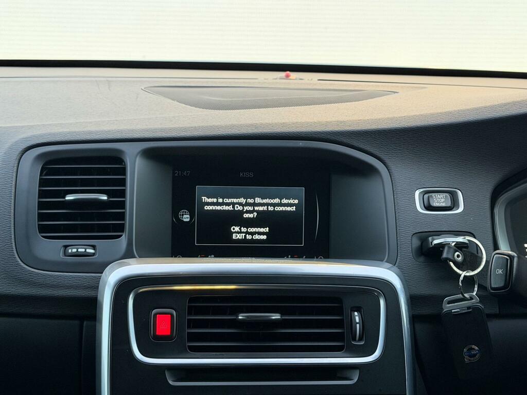 Volvo V60 2.0 T5 R-design Lux Nav Black #41