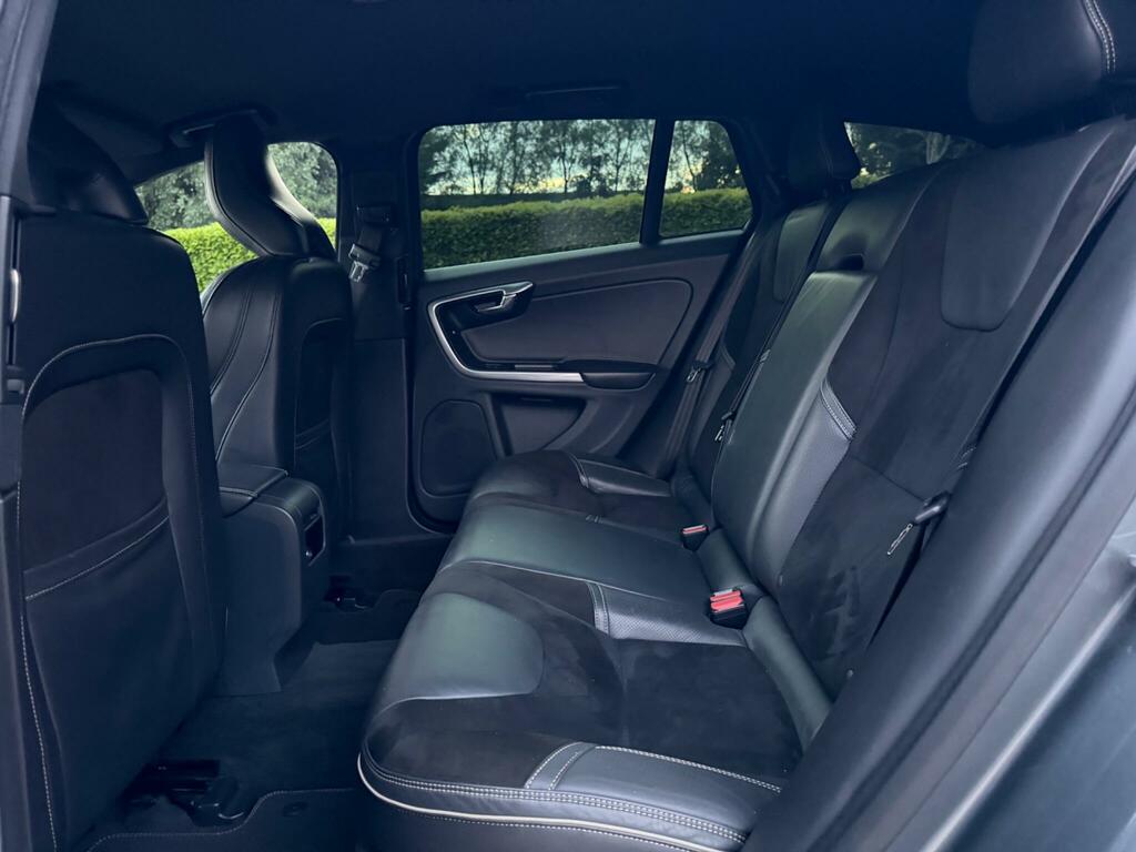 Volvo V60 2.0 T5 R-design Lux Nav Black #31