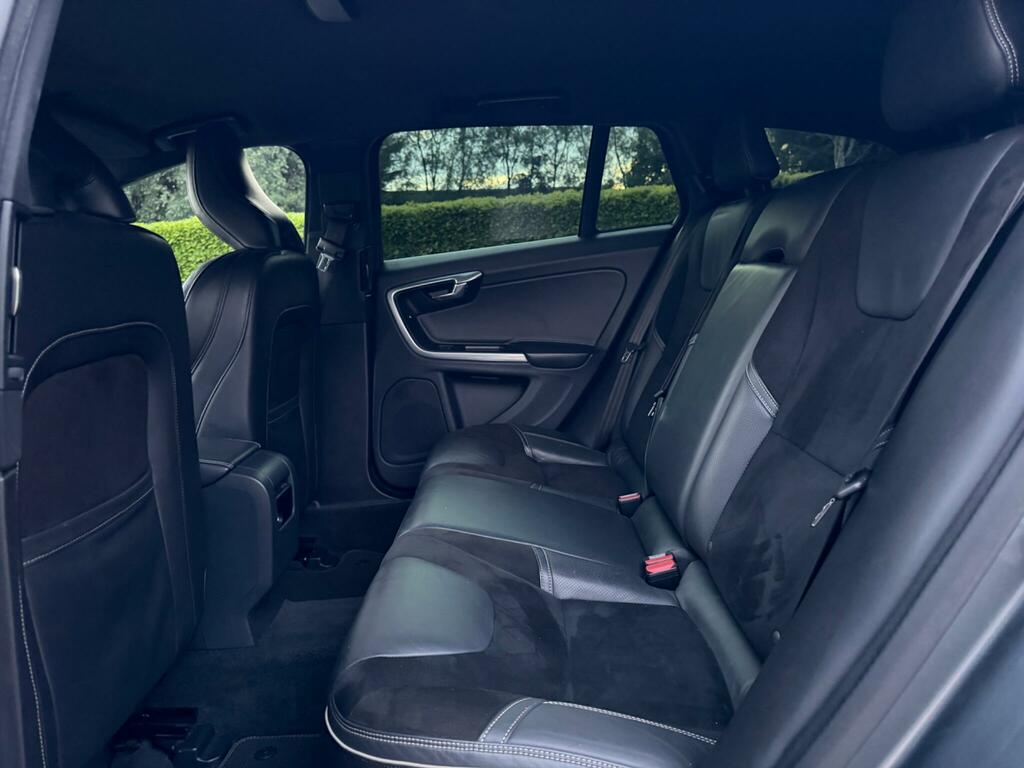 Volvo V60 2.0 T5 R-design Lux Nav Black #30