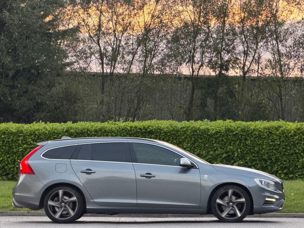 Volvo V60 R-design Nav Grey #2