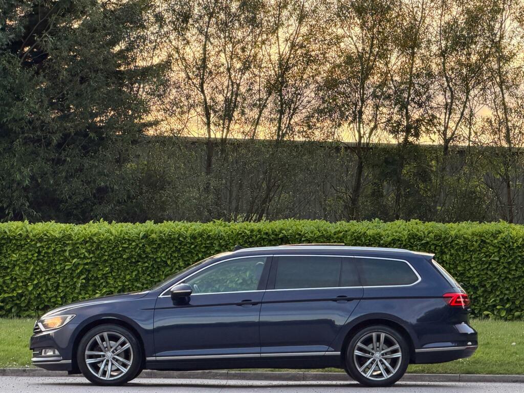Volkswagen Passat Gt Blue #3