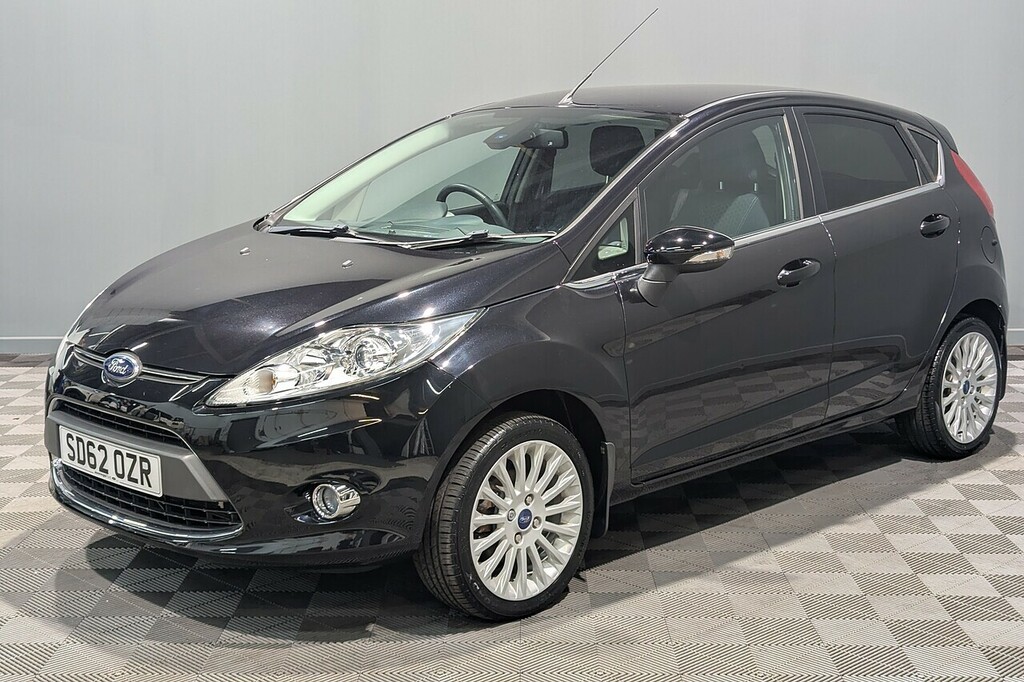 Ford Fiesta 1.4 Titanium Hatchback 130 Gkm Black #6