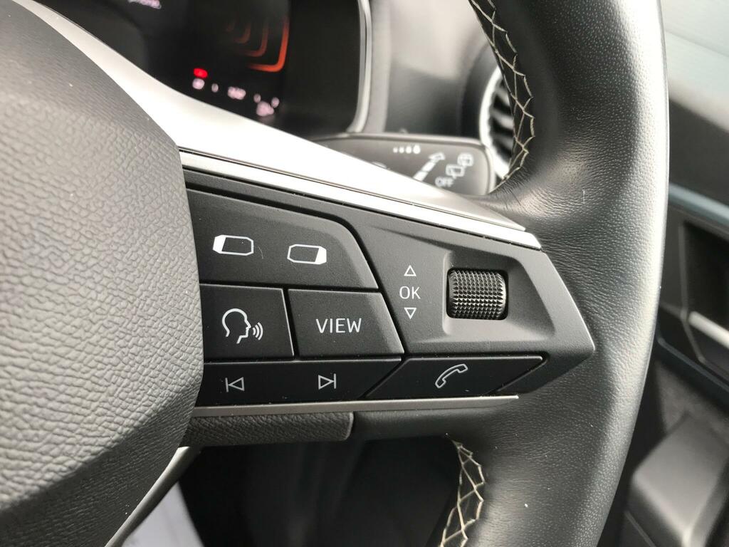 Seat Arona Hatchback White #27