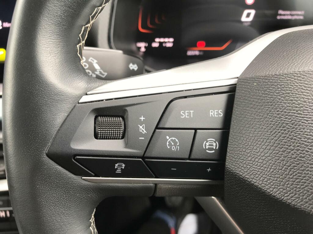 Seat Arona Hatchback White #28